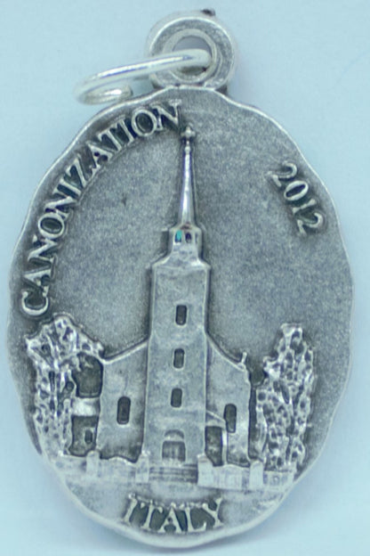 MHP-KATERI St. Kateri Tekakwitha Hand-Painted Medal 1"x.5"